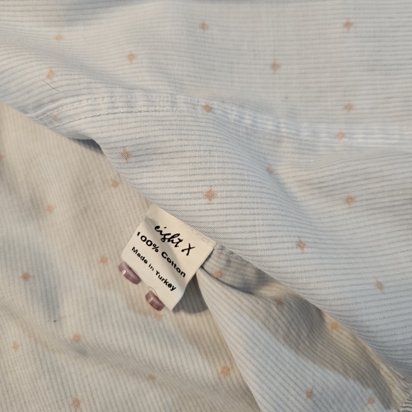 Stylish Men's Light Blue Shirt with Orange Details - Picture 3 of 5